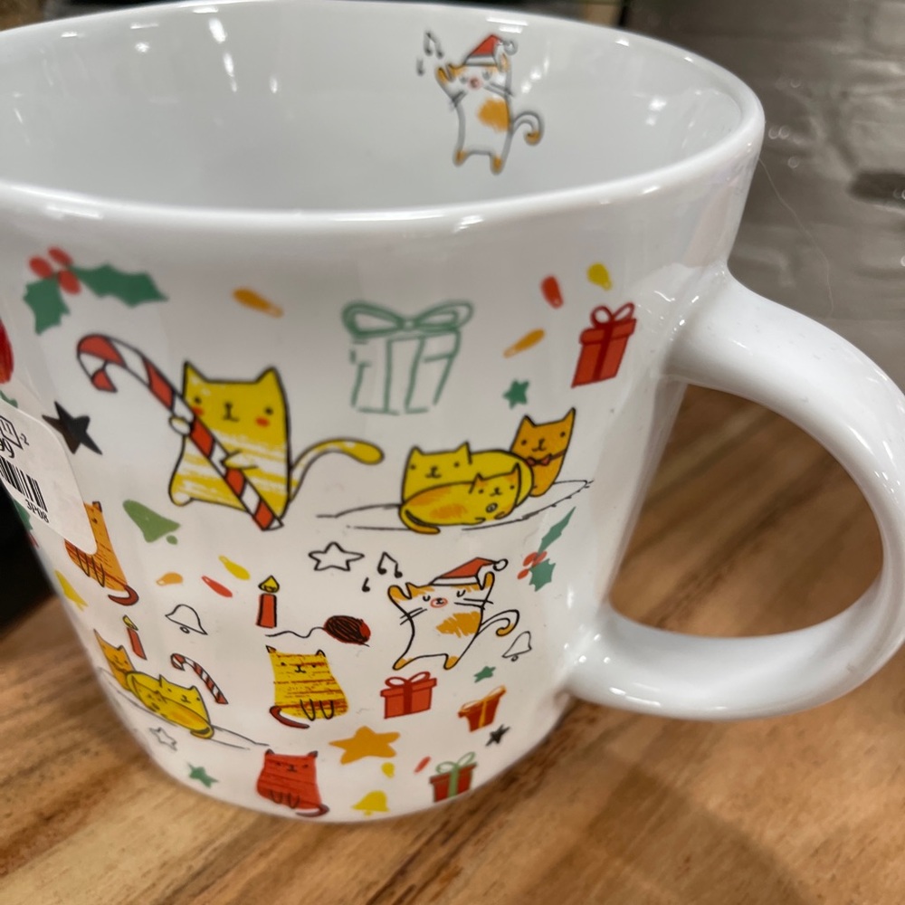 Christmas Cats 🐈🎄 cartoon Style Cats Holiday Activities Ceramic Coffee Mug NWT